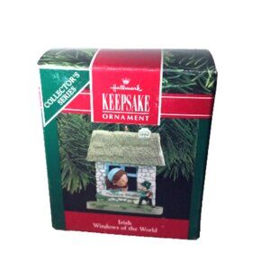 Vintage Hallmark 1990 Irish Windows of the World #6 Ornament IOB Collector